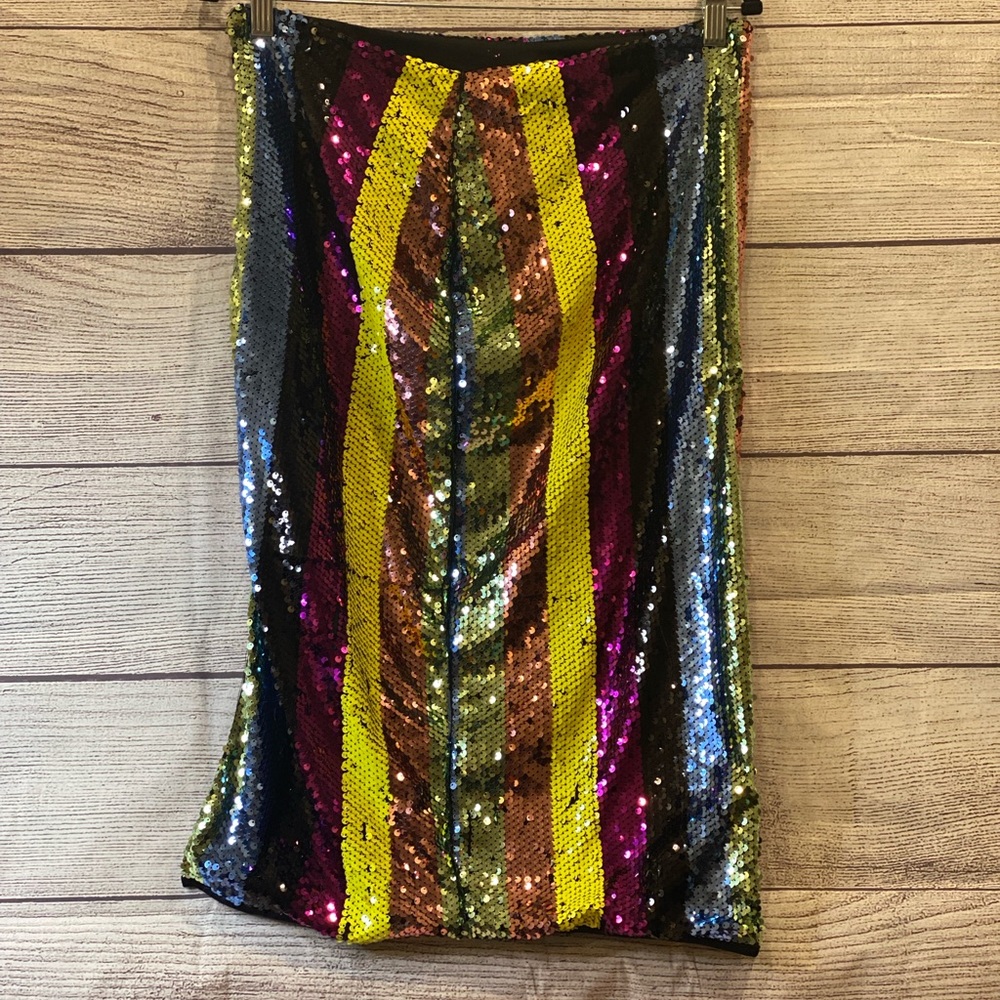 Sequin multicolored form fitting skirt - Picture 1 of 3